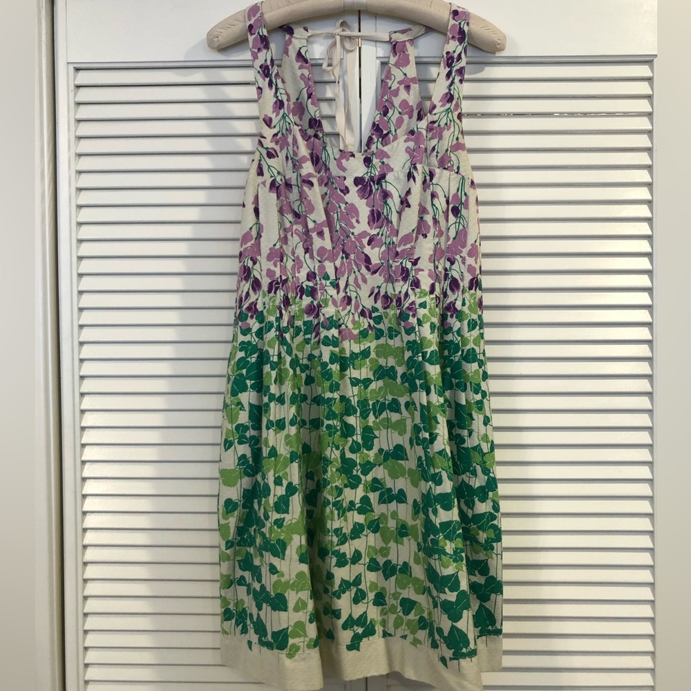 Anthropologie Dress size 6 cream lilac and green floral sleeveless neck & back